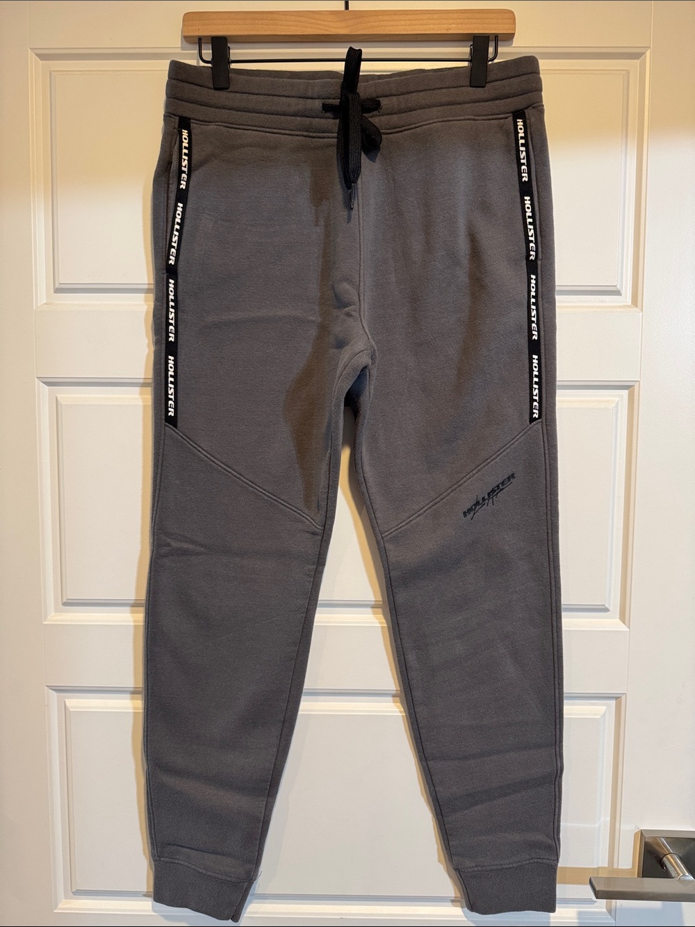 Hollister Kids Charcoal Gray Logo-Trim Joggers